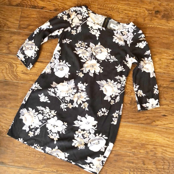 Old Navy Floral Mini Dress 🌸 - Picture 4 of 6